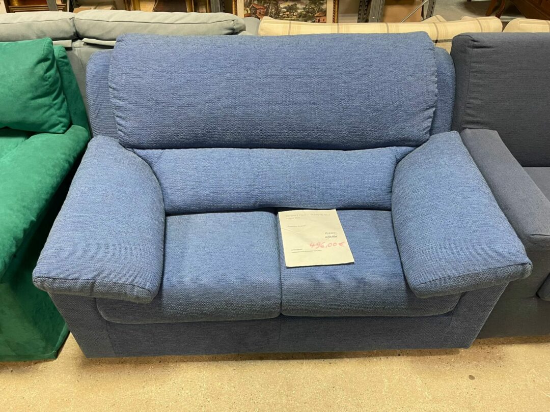 Divano nuovo 2 posti in tessuto colore blu made in italy S 1597