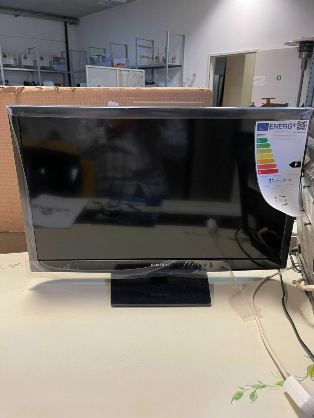 Tv 24" Samsung Nuova UE24N4300AU - 2 anni garanzia S 1604