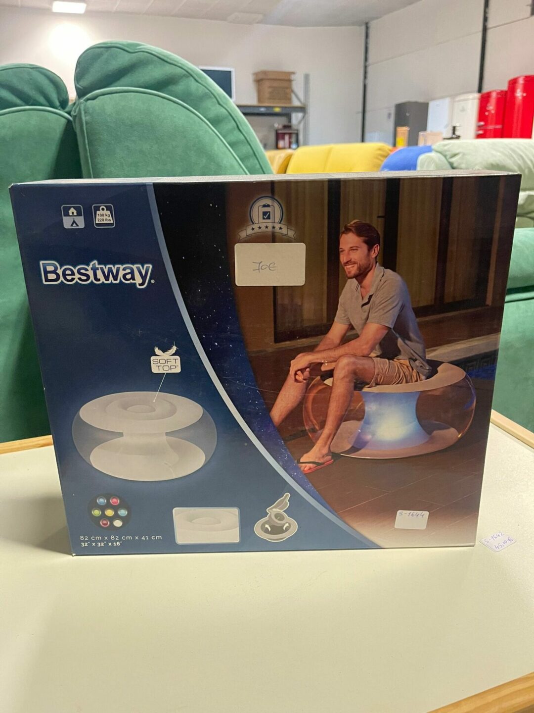 Pouf Poltrona Poggiapiedi Gonfiabile mini con Luce Led integrata Bestway S 1644