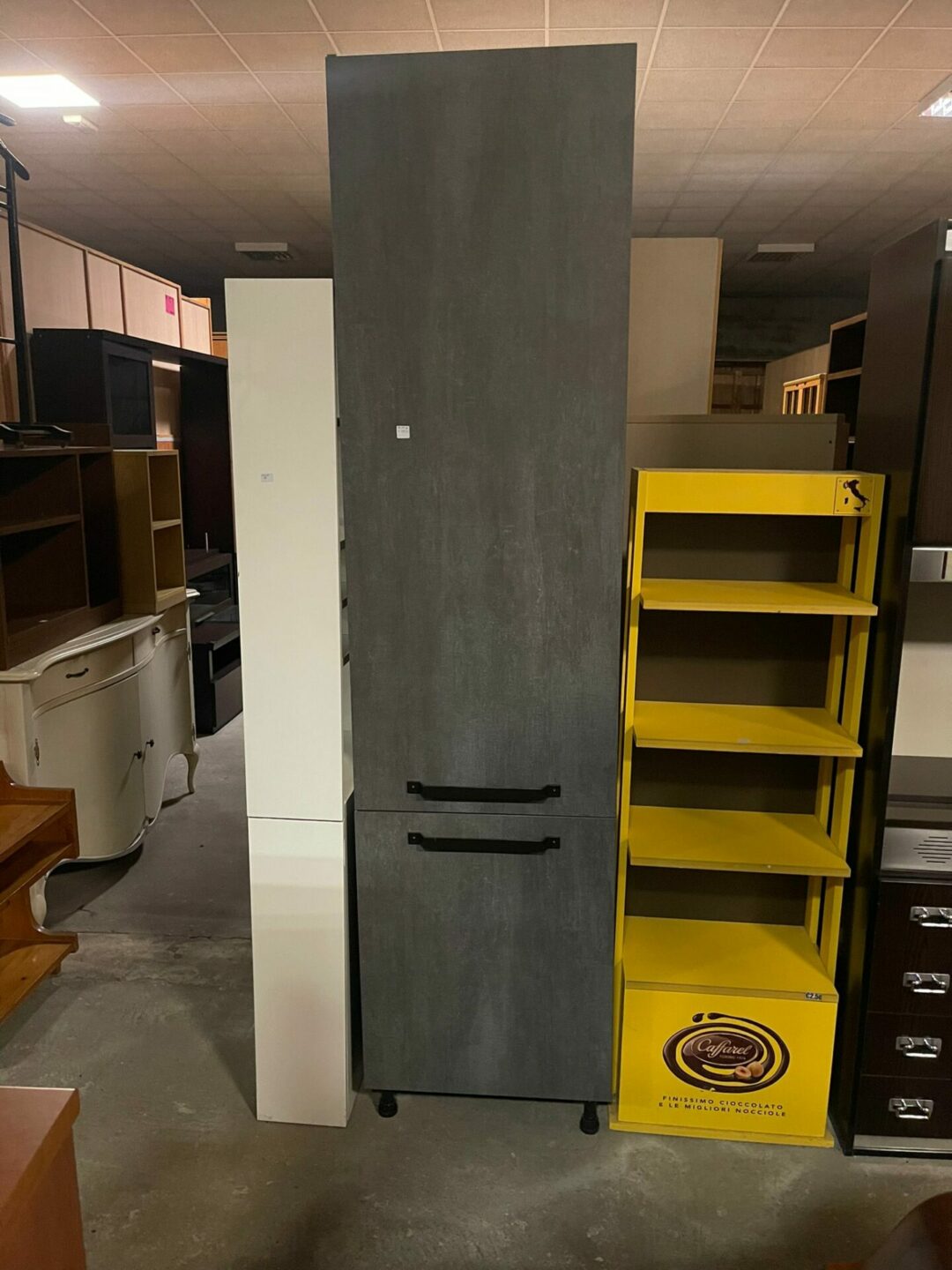 Mobile colonna per frigo da incasso/ mobile con ripiani da aggiungere S 1751