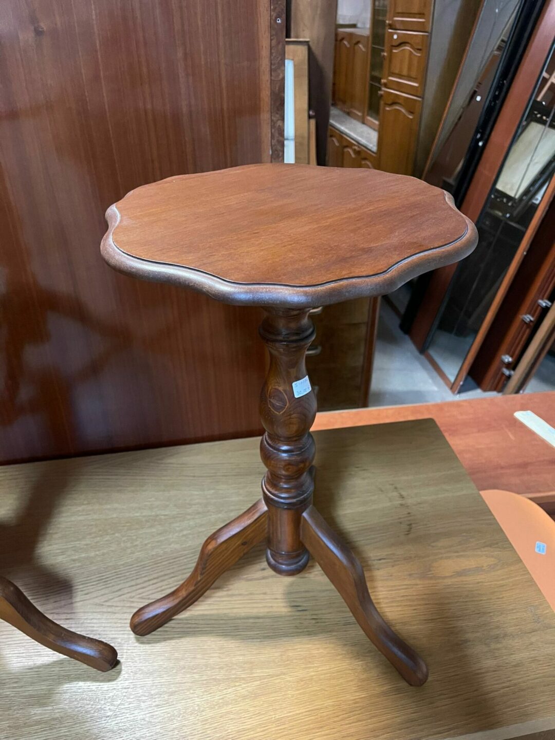 Tavolino basso in legno S 1796