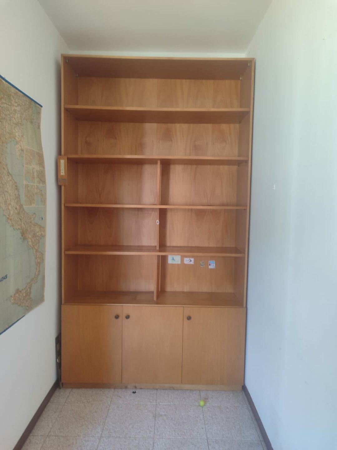 Mobile da sala tipo libreria in legno S 1844