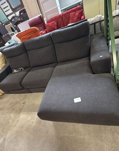 Divano con penisola reclainer in tessuto made in italy Nuovo da esposizione 2332/U