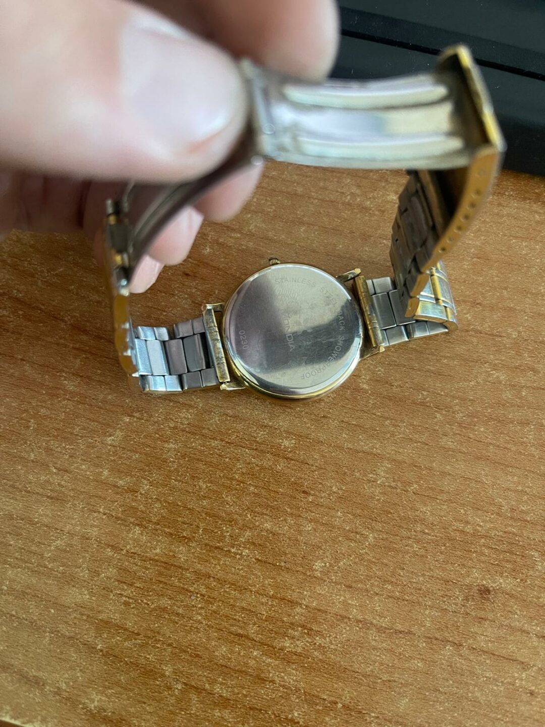 Orologio Mondia oro S 1973 - immagine 3