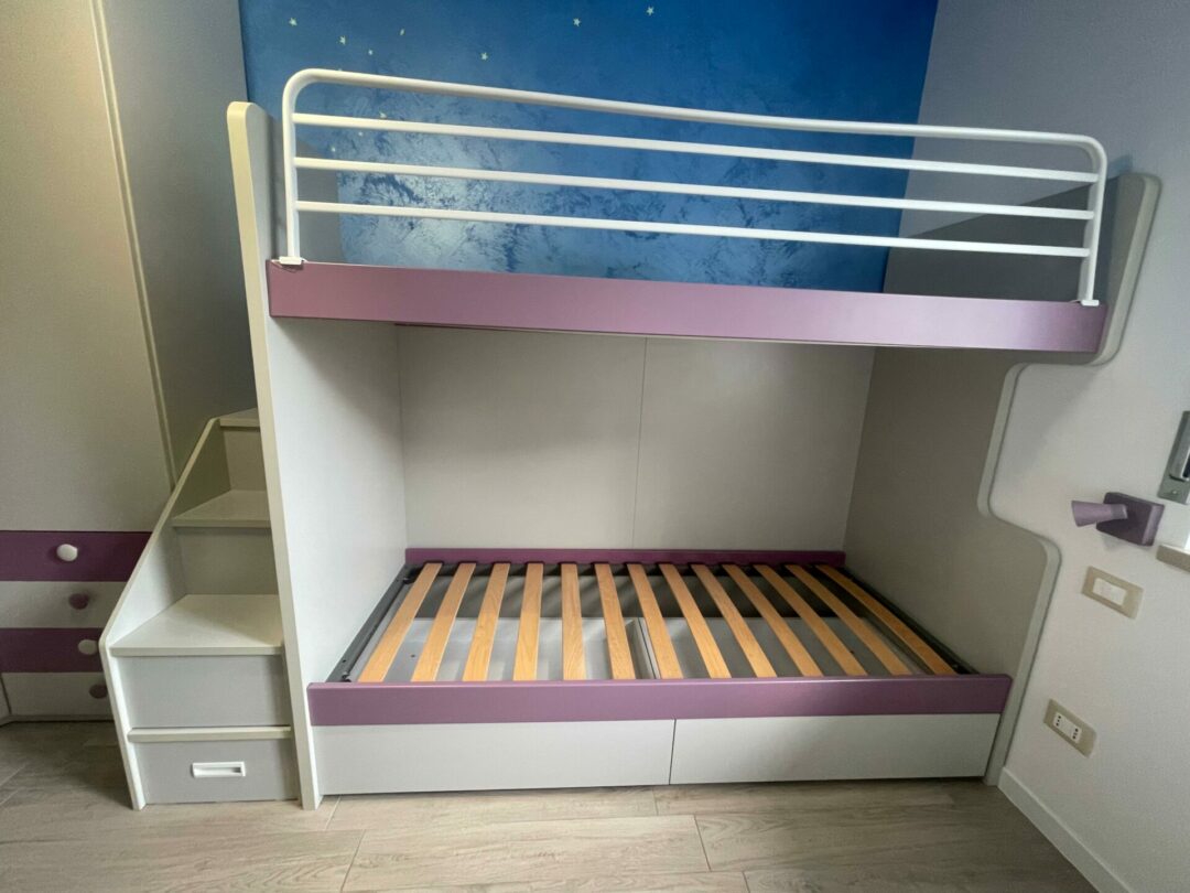 Cameretta per bambini in legno in ottimo stato con libreria e scrivania S 1986 - immagine 6
