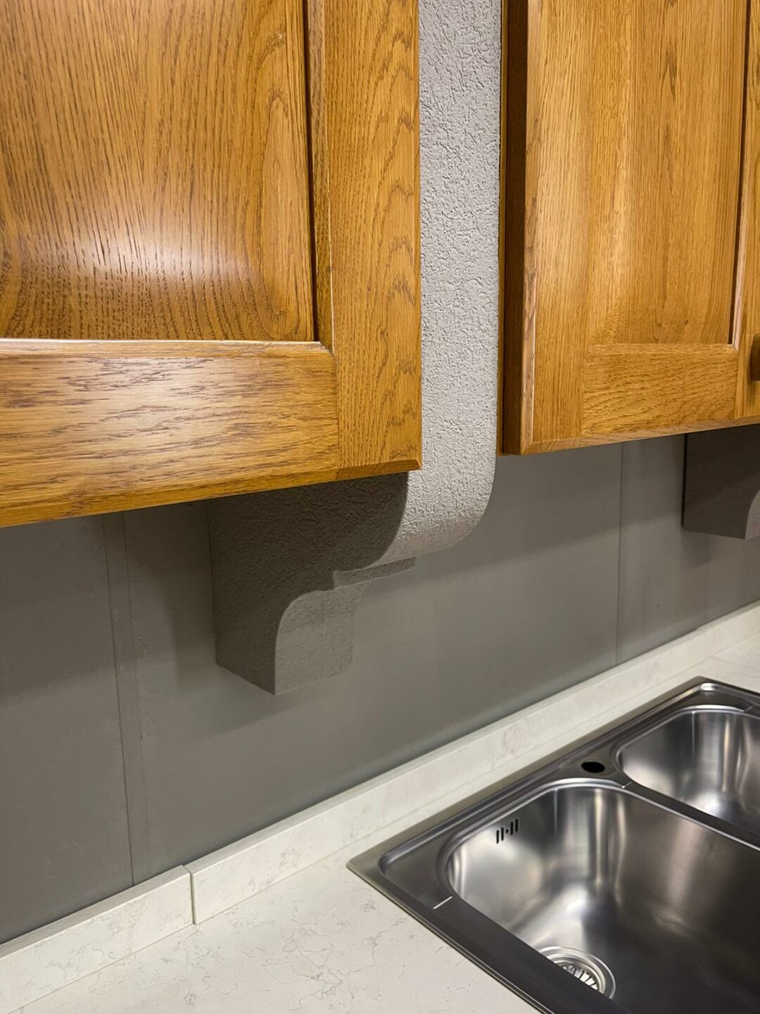 Cucina lineara in legno con top in marmo completa di elettrodomestici S 2009 - immagine 6