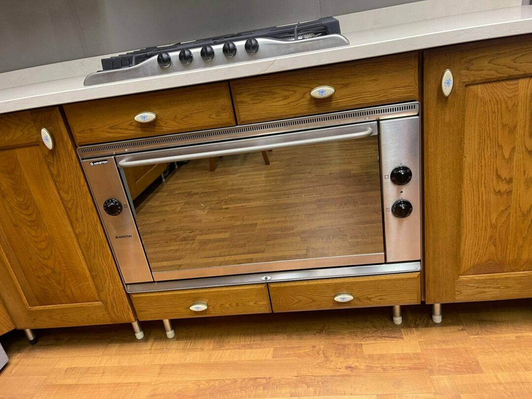 Cucina lineara in legno con top in marmo completa di elettrodomestici S 2009 - immagine 10