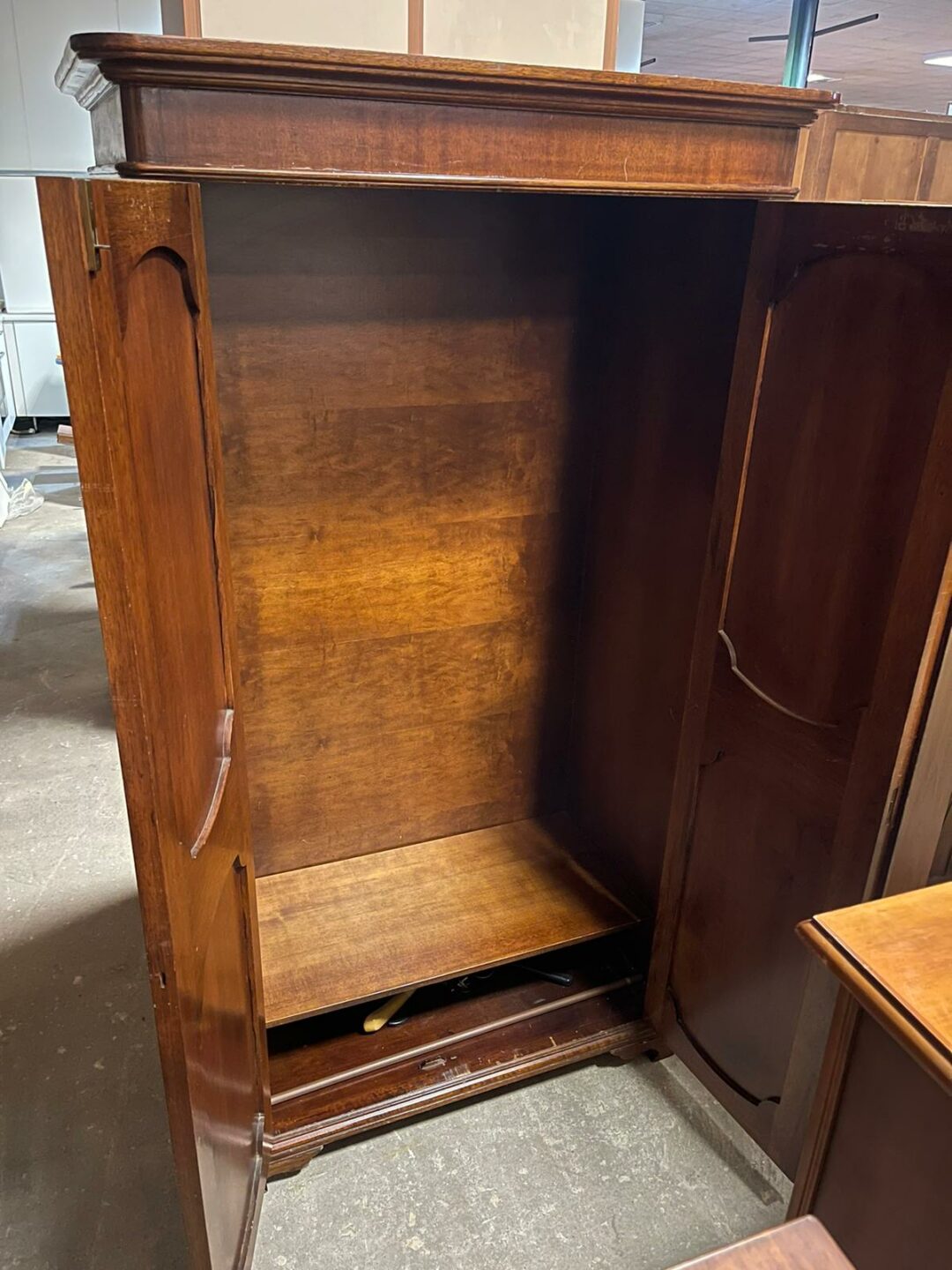 Armadio a 2 ante in legno massiccio S 1931 - immagine 2
