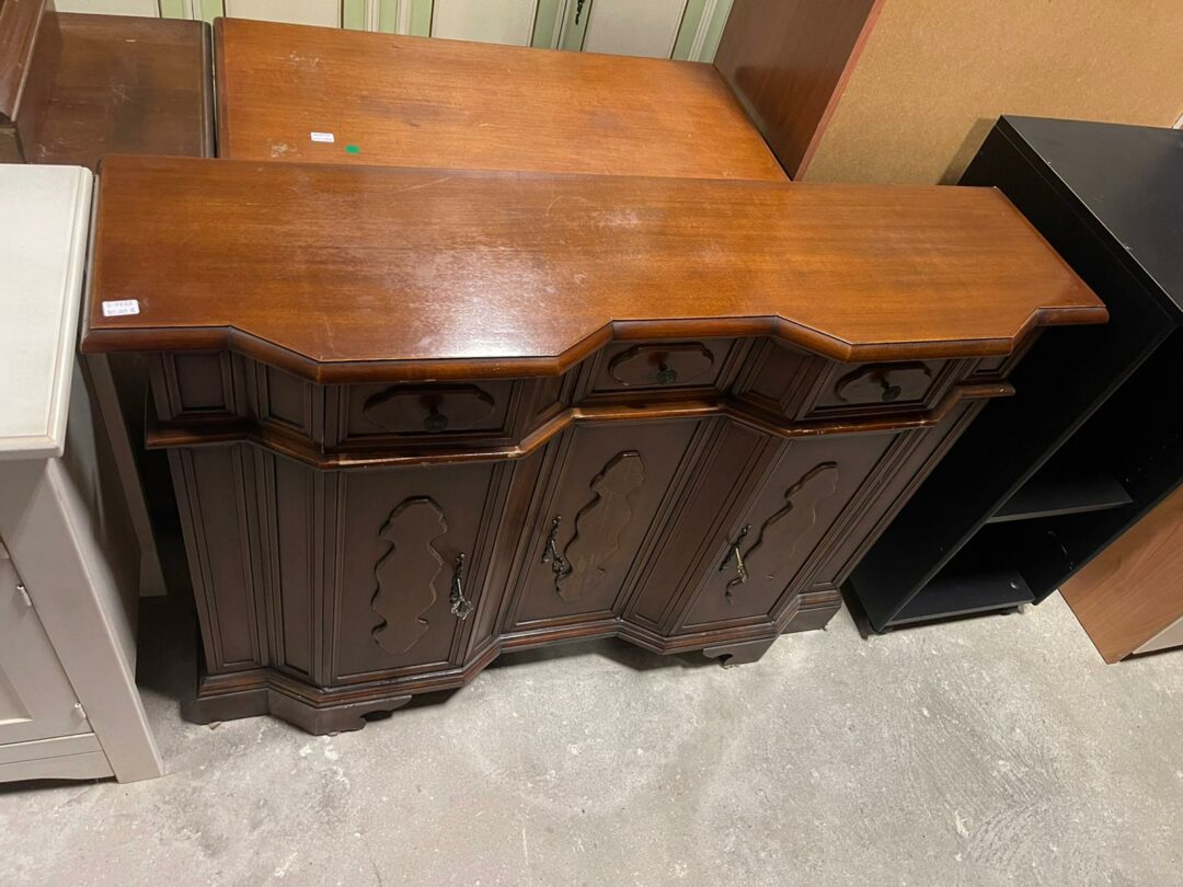 Mobile in legno massiccio con 3 ante e cassettini S 1933 - immagine 3