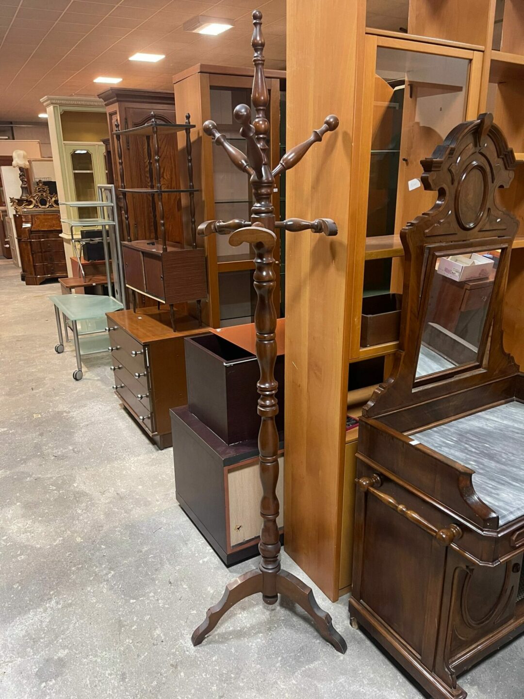 Appendiabiti in legno massiccio S 1941 - immagine 2