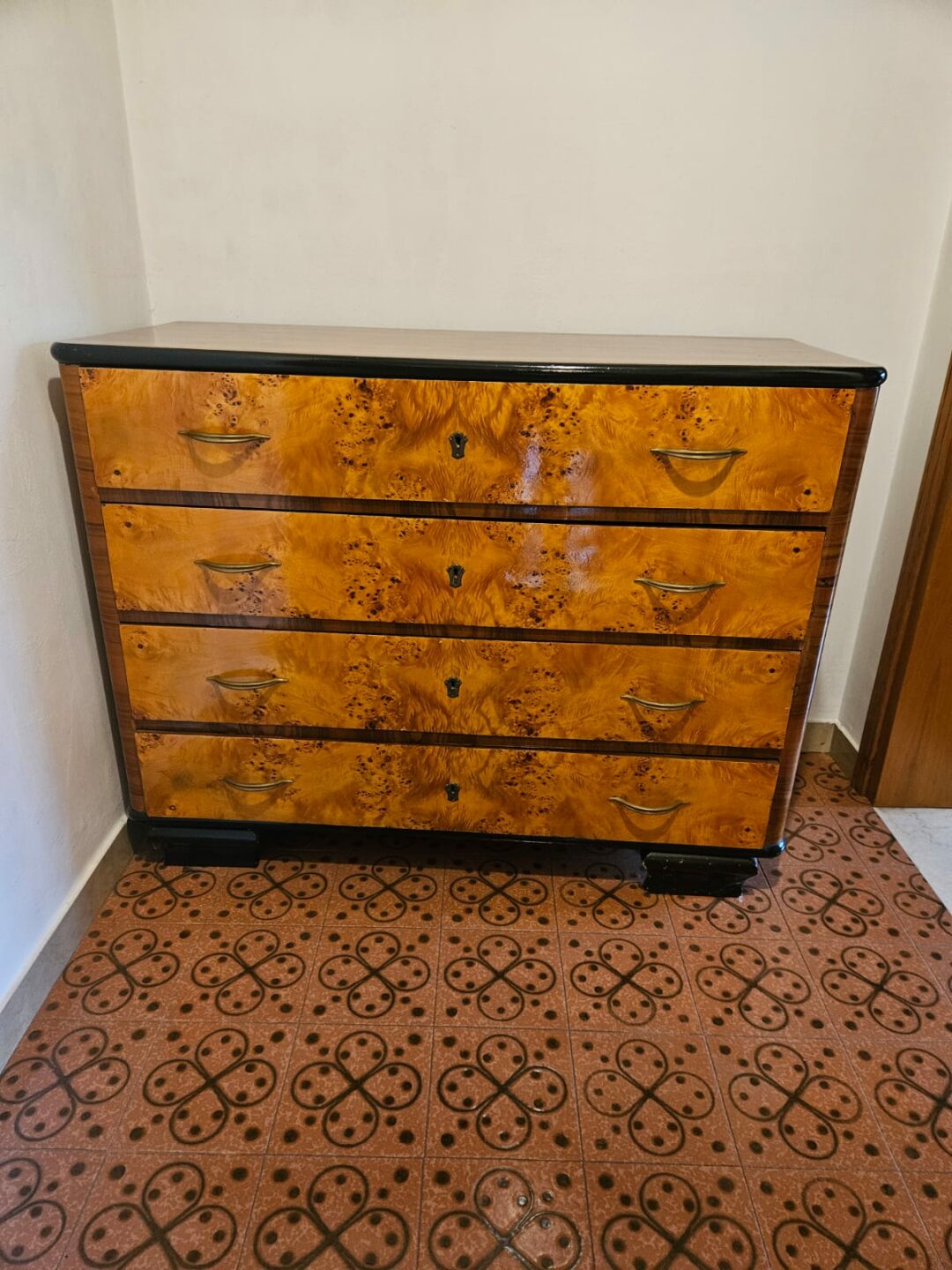 Comò antico con 2 comodini S 1961