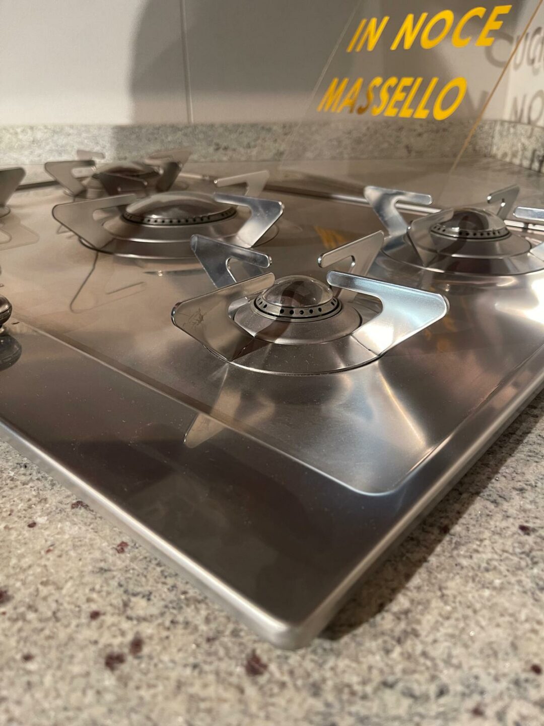 Mobile cucina in legno massiccio in noce nazionale scelto, con piano in granito S 2084 - immagine 6