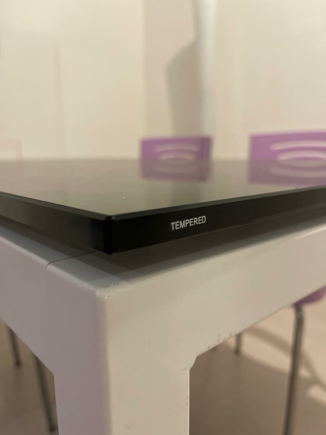 Tavolo in vetro temperato con 4 sedie break pink (solo sedie 200,00€) S 2156 - immagine 5