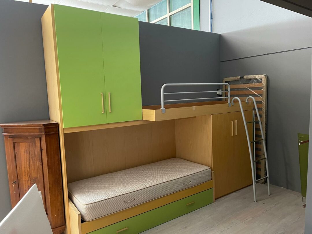 Cameretta per bambini con 3 posti letto in legno S 2293 - immagine 7