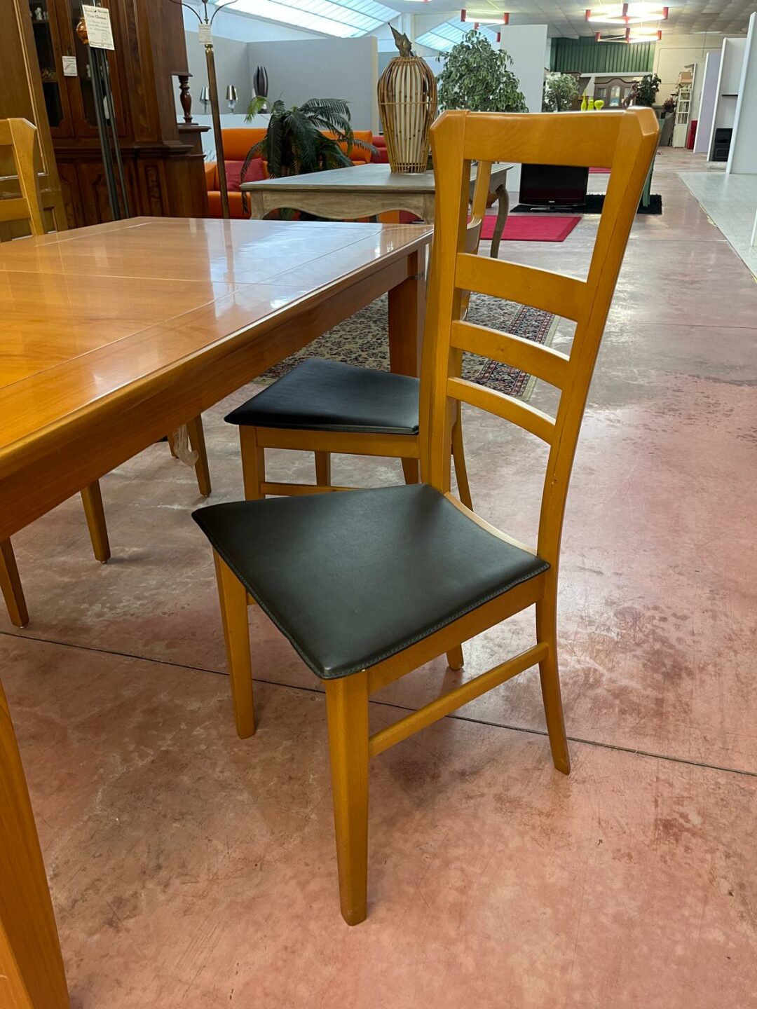 Tavolo in legno massiccio 180X94,5CM allungabile con 4 sedie S 2329 - immagine 3