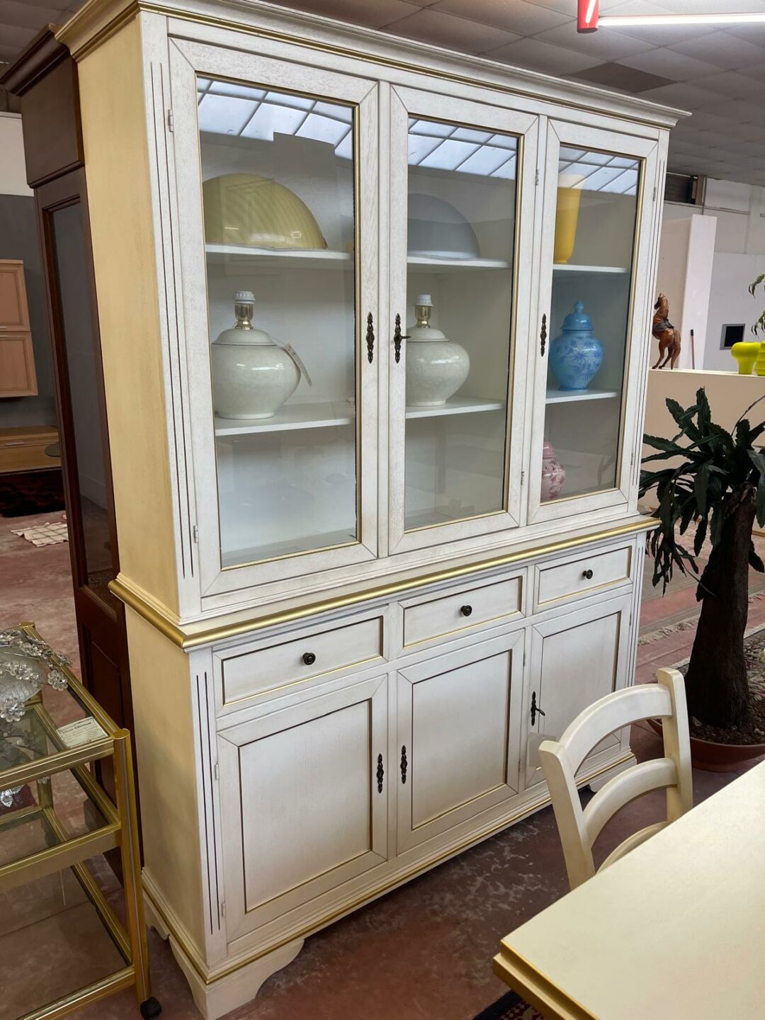 Sala completa collezione capri oro completa di cristalliera con tavolo e sedie S 2423 - immagine 2