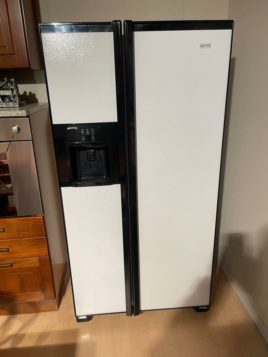 Frigorifero americano Smeg con erogatore ghiaccio S 2081