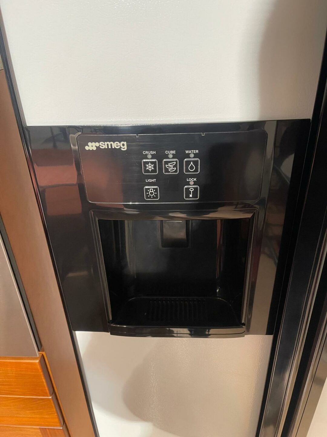 Frigorifero americano Smeg con erogatore ghiaccio S 2081 - immagine 2