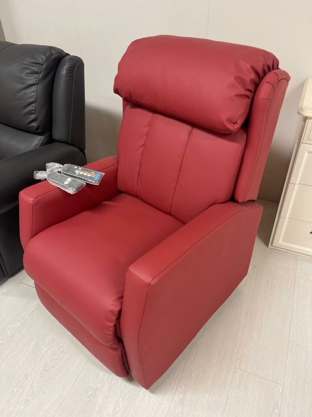 Poltrona relax sofà con vibro massaggio in ecopelle bordò S 2142 - immagine 2