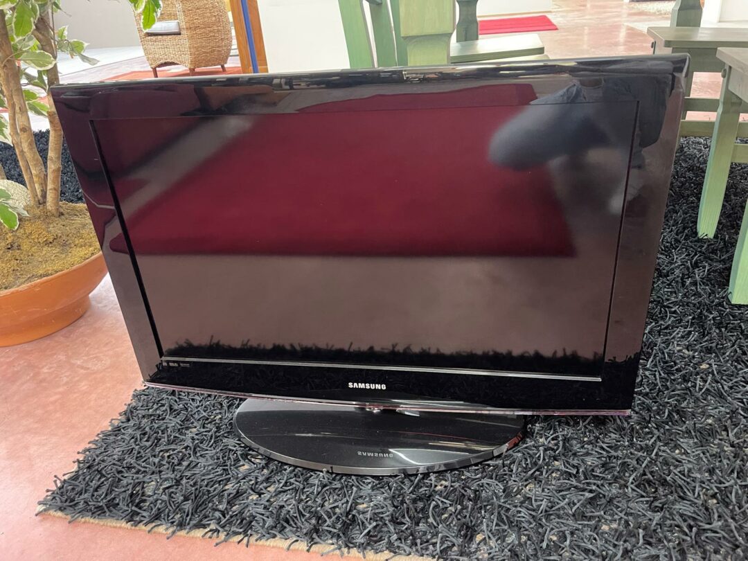 Tv samsung modello vecchio S 2238