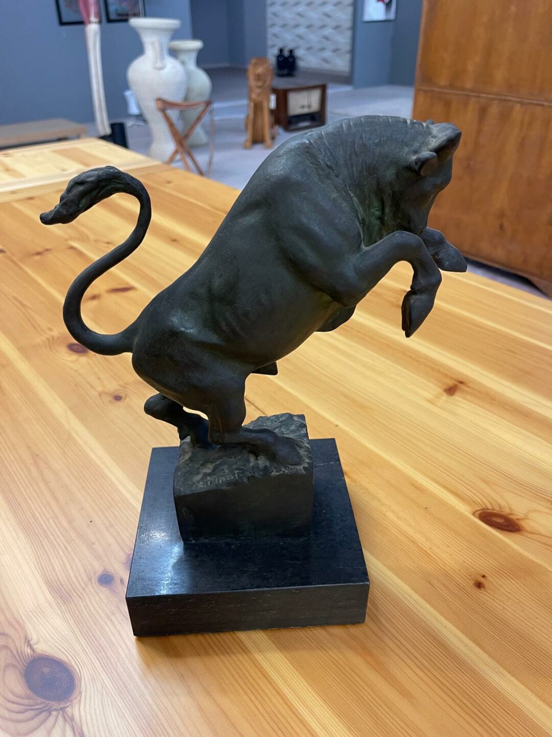 Statua in bronzo toro rampante S 2327