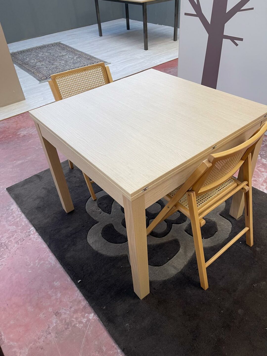 Tavolo 90x90 (aperto 180) in rovere naturale S 2381