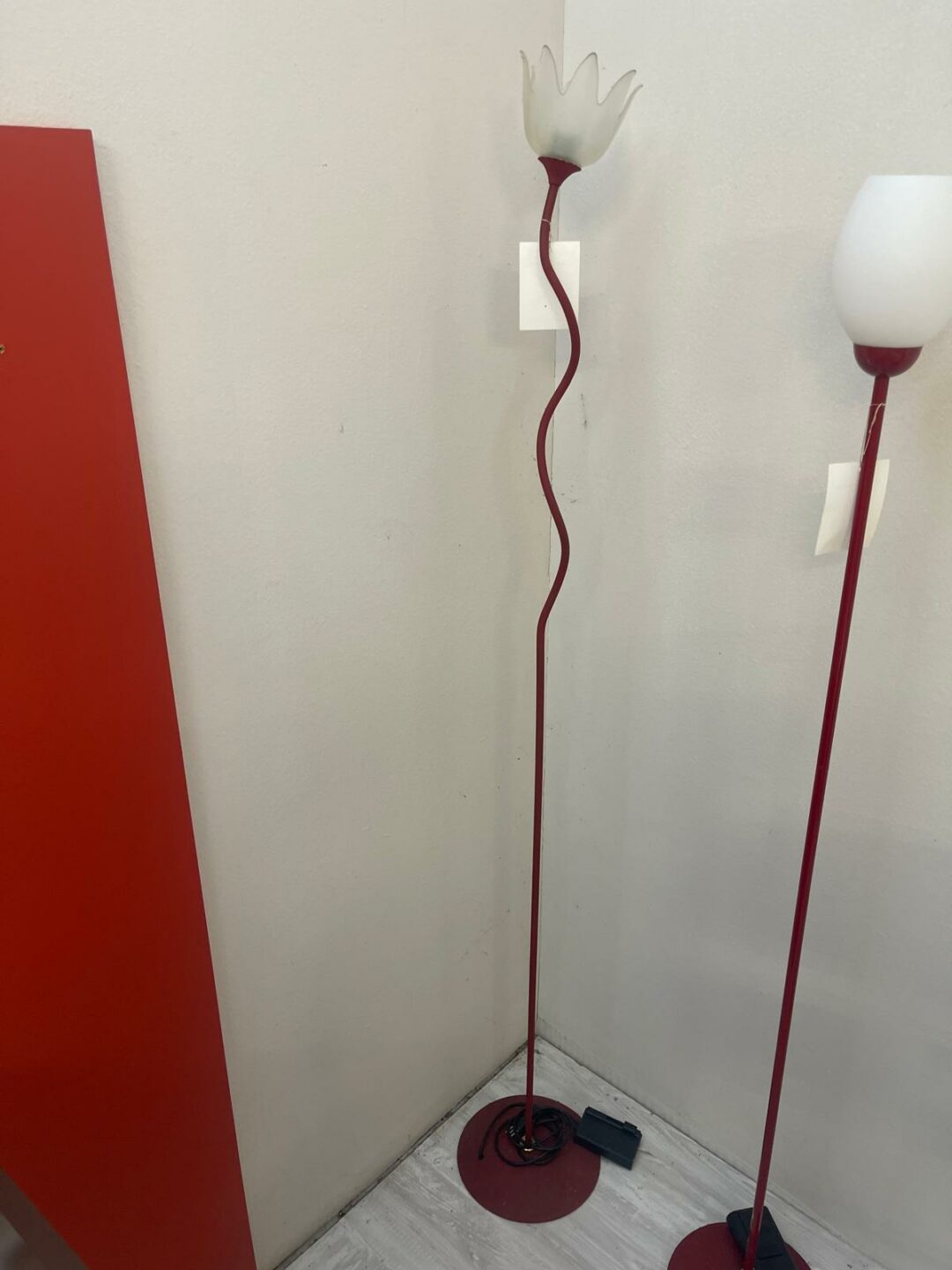Piantana rossa S 2439