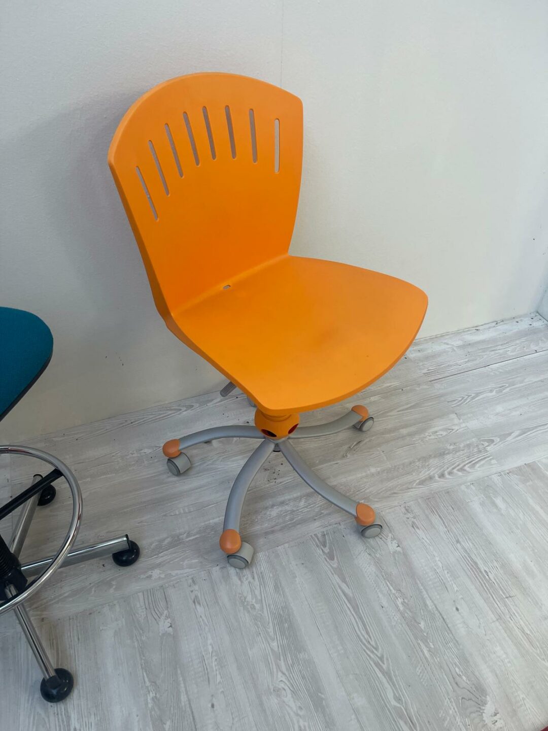 Sedia con ruote da ufficio S 2441