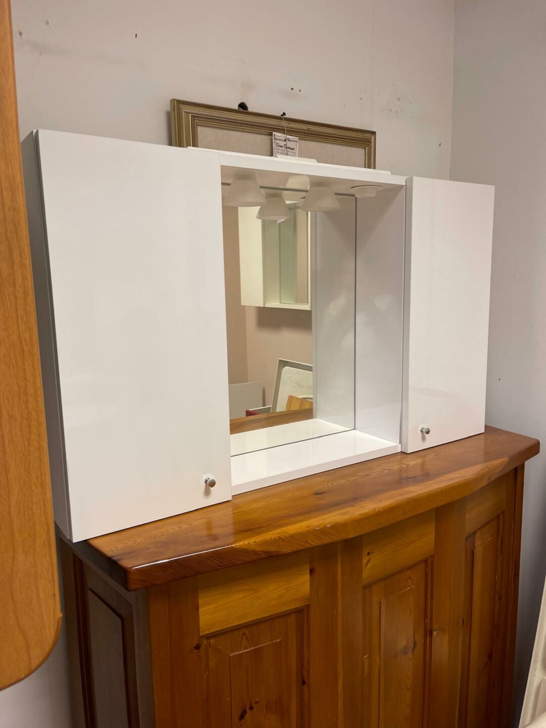 Mobiletto bagno bianco con specchiera S 2494