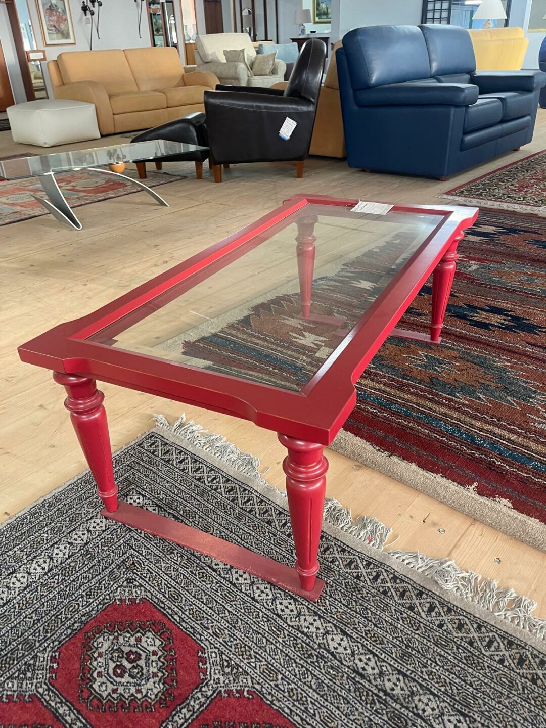 Tavolino laccato rosso vetro S 2615