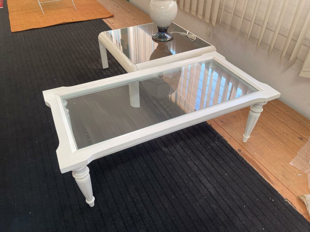 Tavolino in legno colore bianco con vetro S 2670 - immagine 2