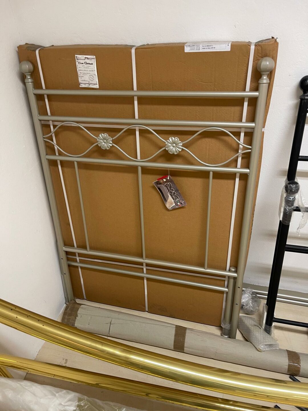 Letto singolo in ferro battuto S 2731
