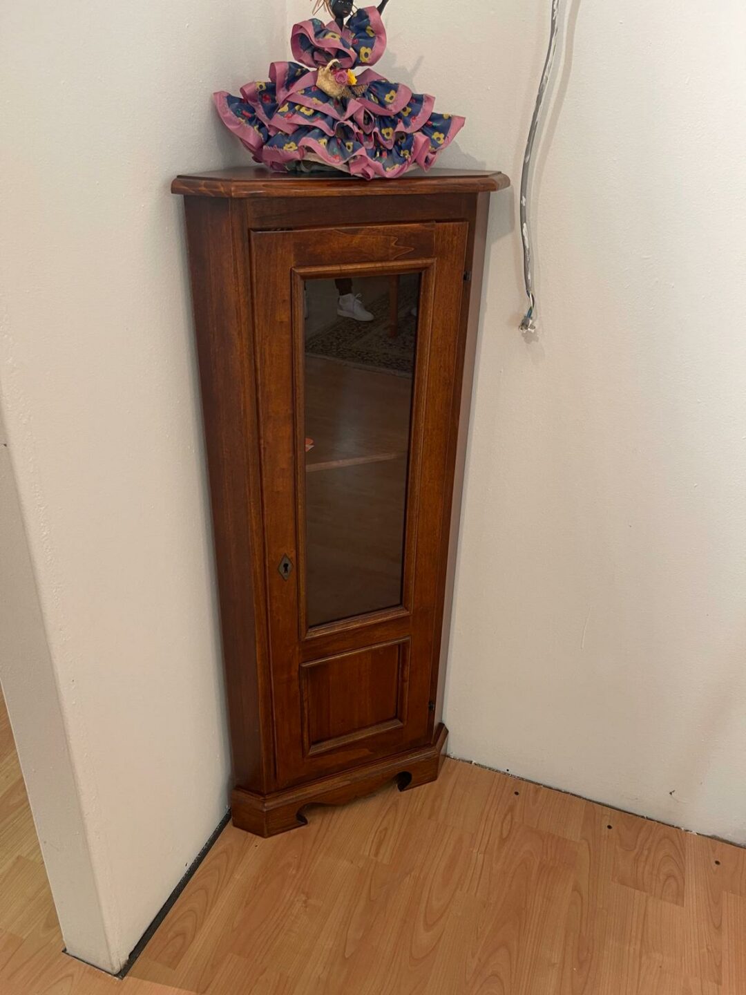Mobile angoliera in legno S 2888