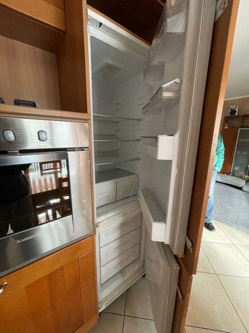 Cucina in legno completa di elettrodomestici di frigorifero, cappa, forno, piano cottura, lavastoviglie, lavandino S 2909 - immagine 4
