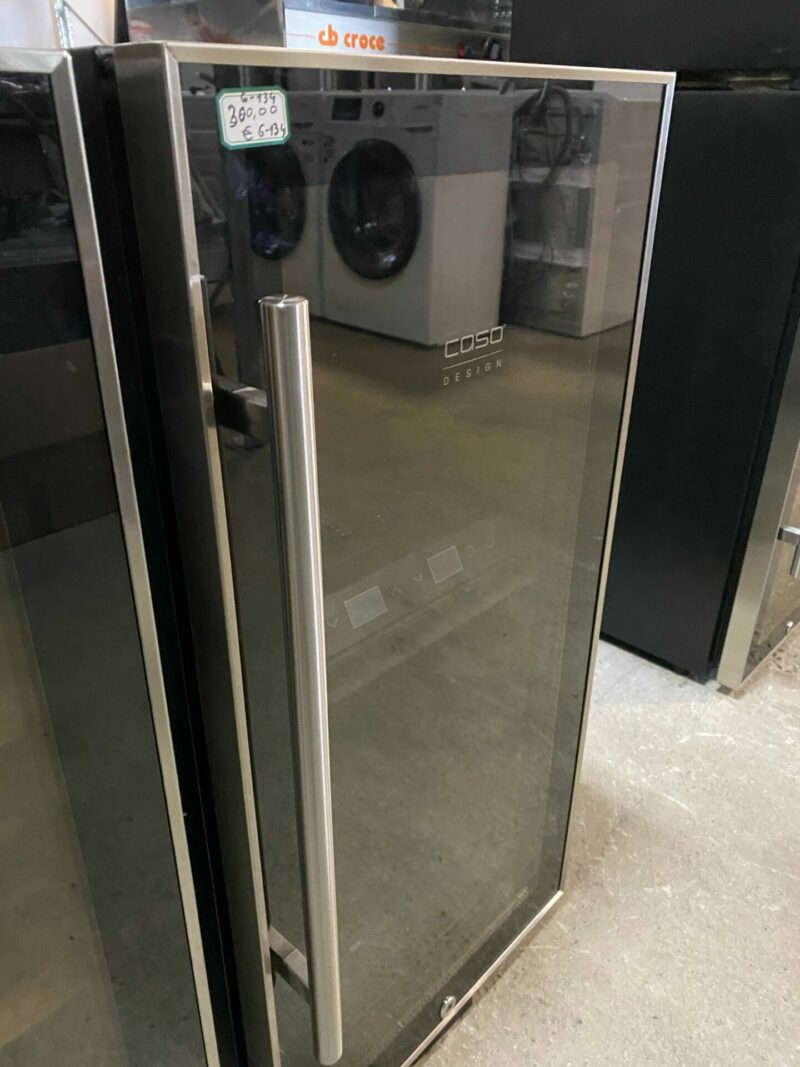 Cantinetta per Vino Doppia Temperatura WineComfort 24 Black – Caso Design Germany (mancano dei ripiani in legno) G-134 ( con difetto estetico ) - immagine 2