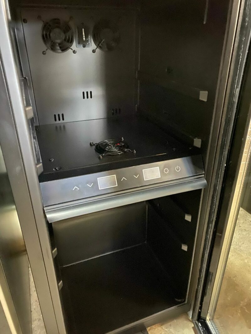 Cantinetta per Vino Doppia Temperatura WineComfort 24 Black – Caso Design Germany (mancano dei ripiani in legno) G-134 ( con difetto estetico ) - immagine 6