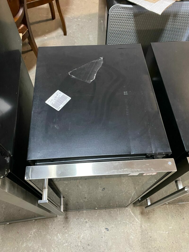 Cantinetta per Vino Doppia Temperatura WineComfort 24 Black – Caso Design Germany G-78 ( con difetto estetico ) - immagine 6