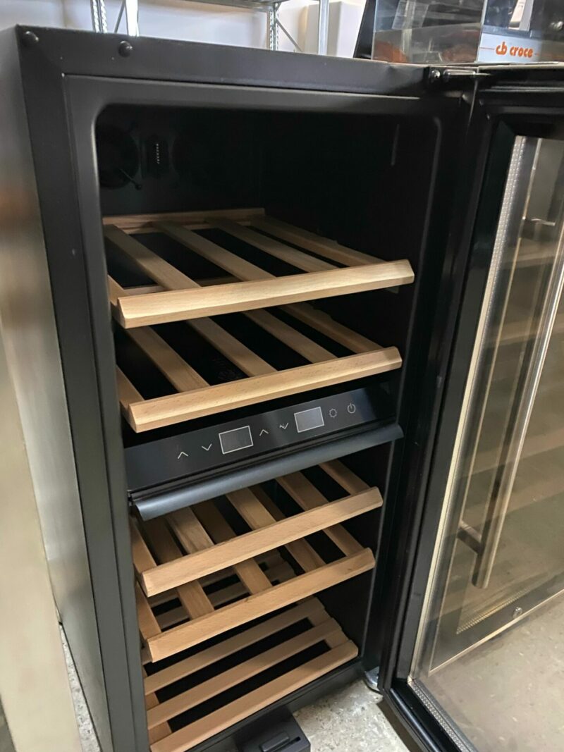 Cantinetta per Vino Doppia Temperatura WineComfort 24 Black – Caso Design Germany G-78 ( con difetto estetico ) - immagine 3