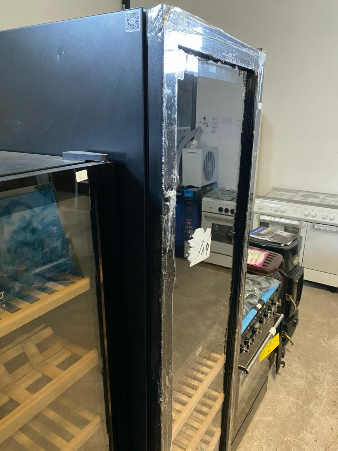 Cantinetta per Vino WineExclusive 180 Smart 731 – Caso Design con diffetto estetico G-116 ( con difetto estetico ) - immagine 2