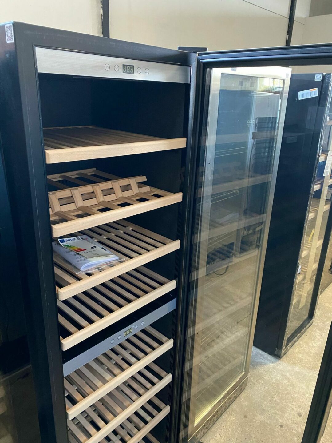Cantinetta CASO WineComfort 1800 Smart G-111 ( con difetto estetico ) - immagine 3