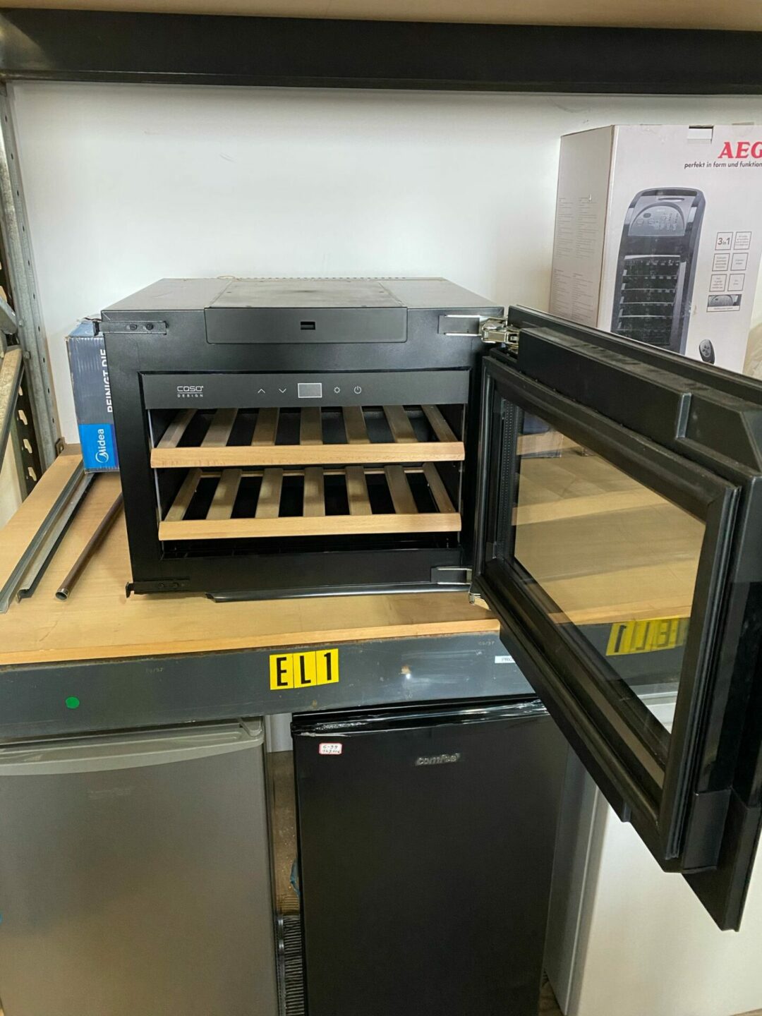 CASO WineDeluxe W17 Cantinetta vino di design, fino a 17 bottiglie, 1 zona temperatura – Caso Design G-119 ( con difetto estetico ) - immagine 4