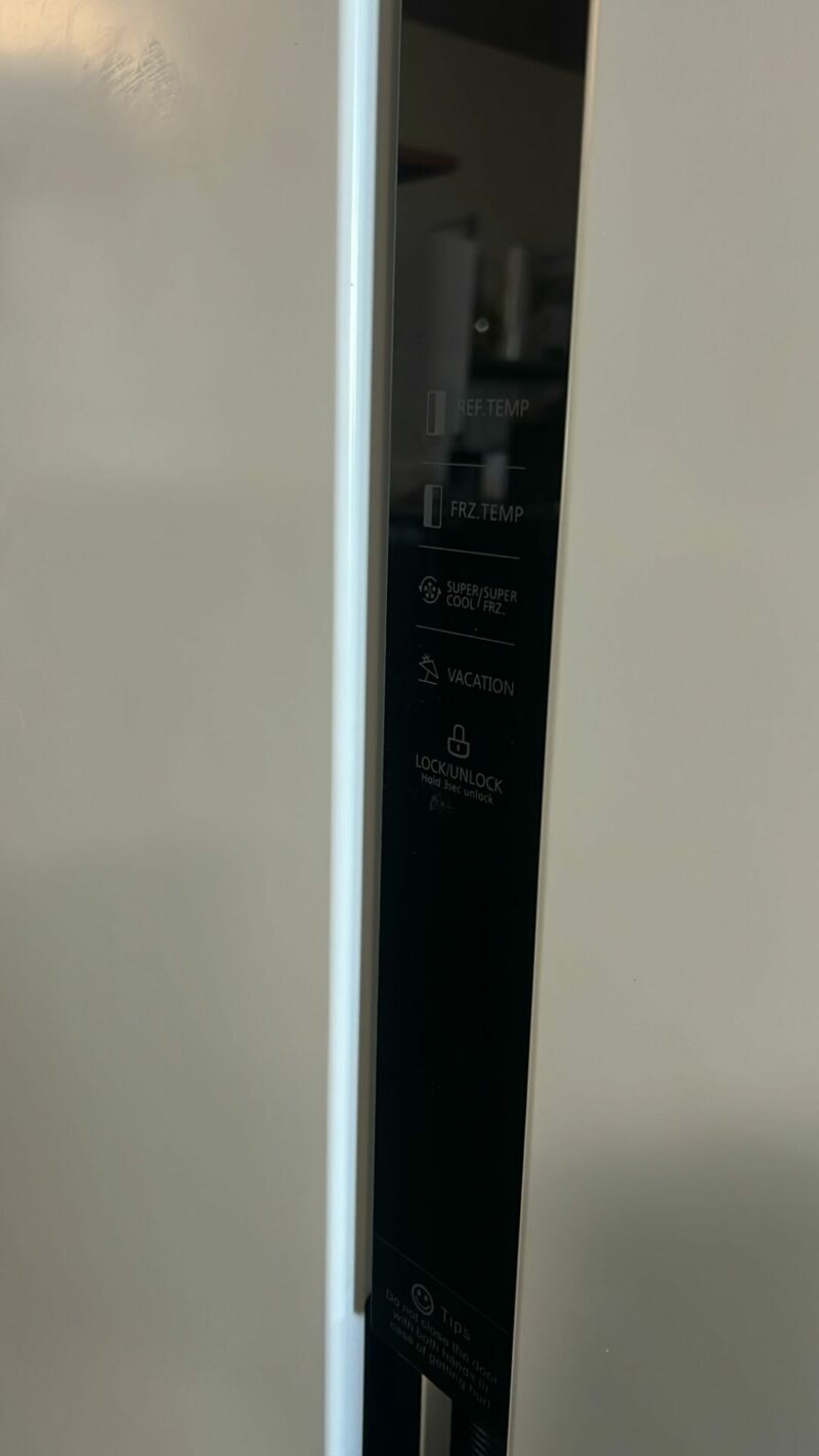 Comfee RCS700WH1 frigorifero con congelatore side-by-sideseminuovo G-64 ( con difetto estetico ) - immagine 3