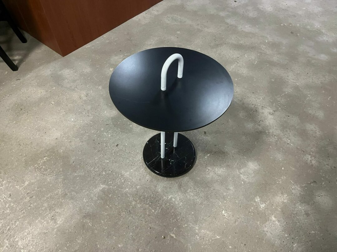 Tavolino nero e bianco S 2918