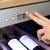 Cantinetta / Frigorifero per vino "WineComfort 380 Smart" con app, per 38 litri G-126 ( con difetto estetico ) - immagine 3