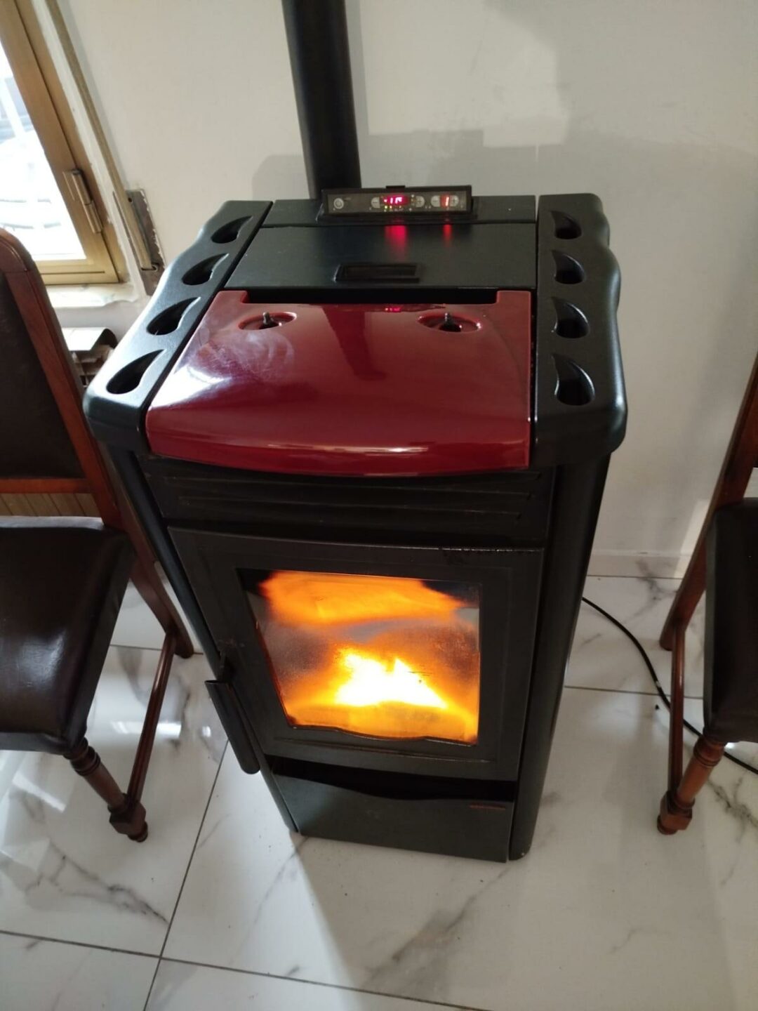 Stufa a pellet modello Irina nordica Extraflame 12kw S 3049 - immagine 3