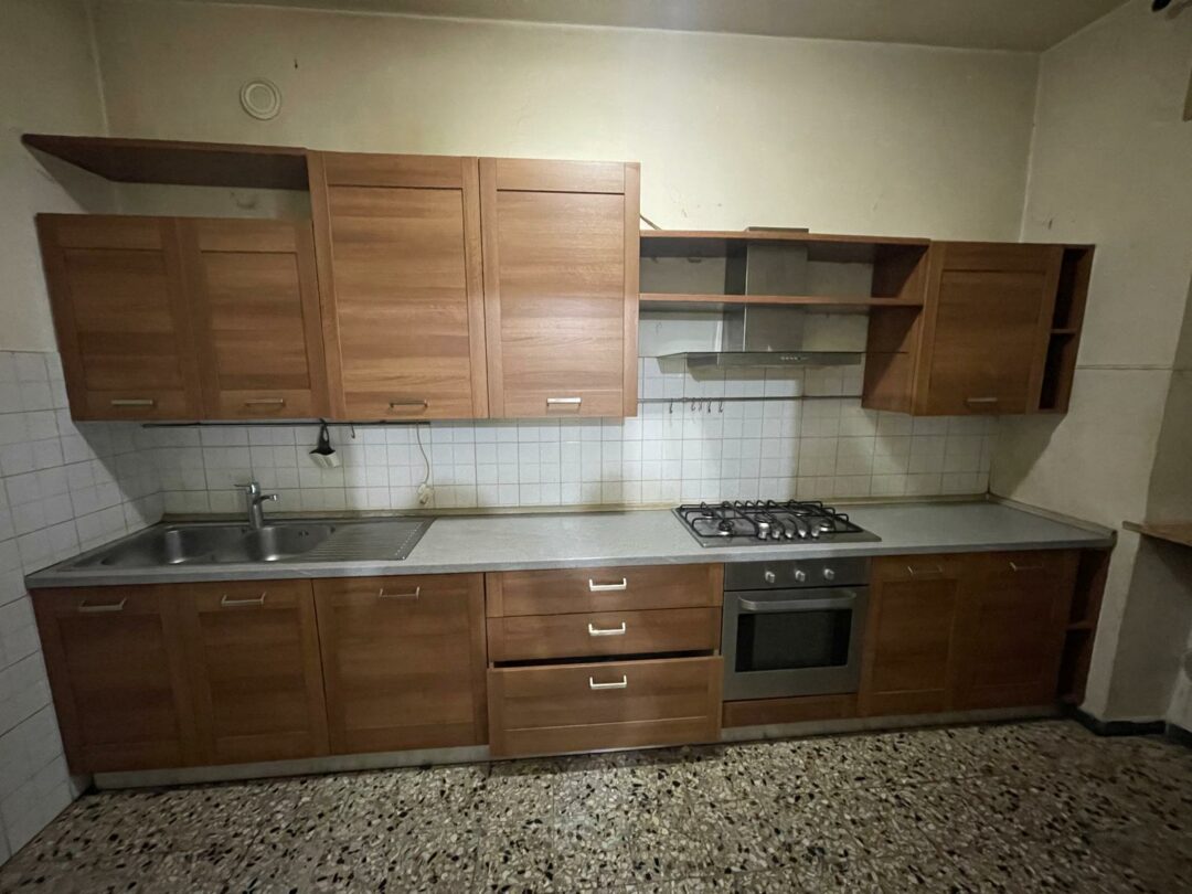 Cucina completa di cappa, forno, piano cottura, lavastoviglie e lavandino S 3052
