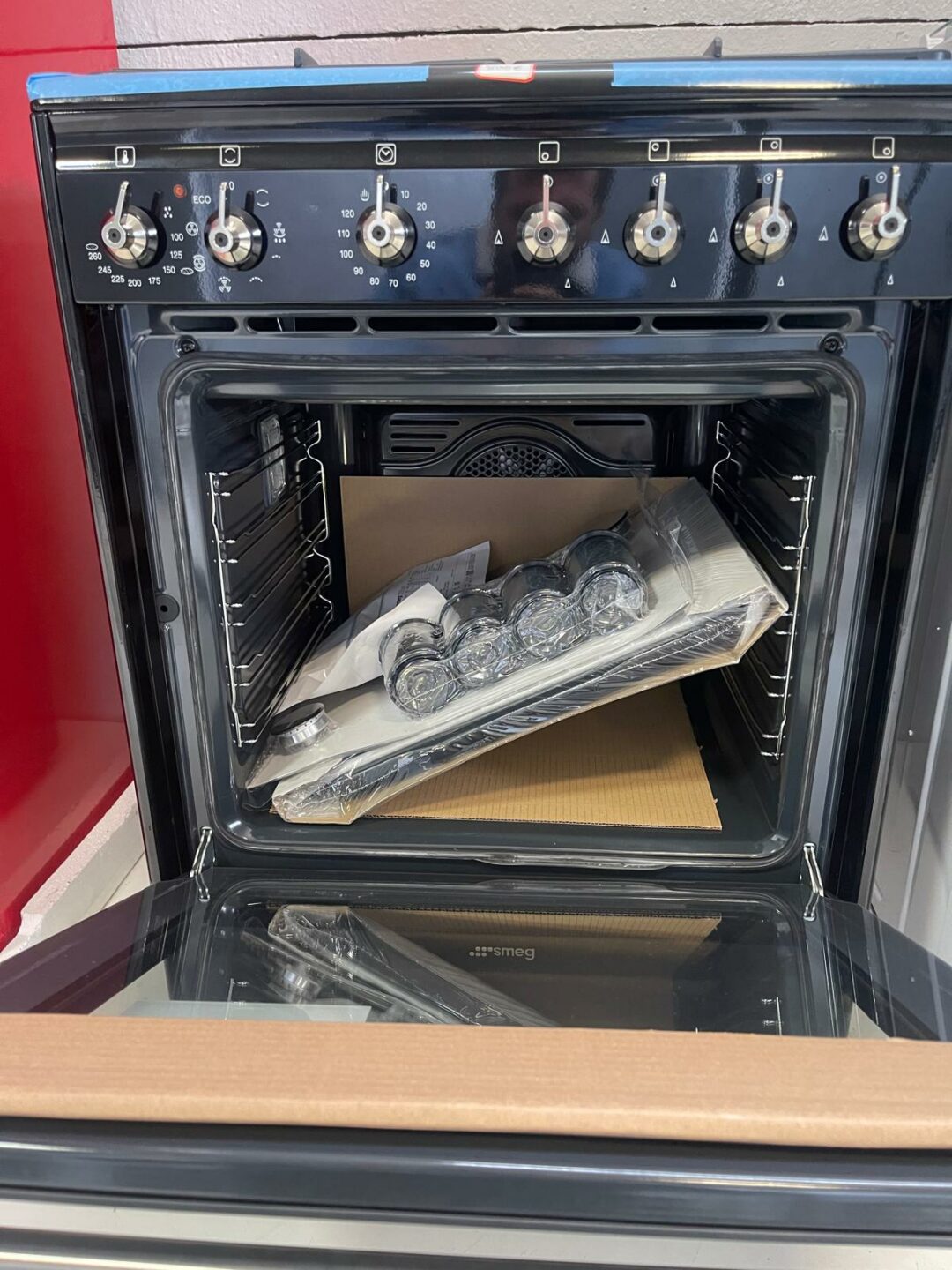 Cucina a gas smeg 4 fuochi nuova 2 anni di garanzia S 3315 - immagine 3