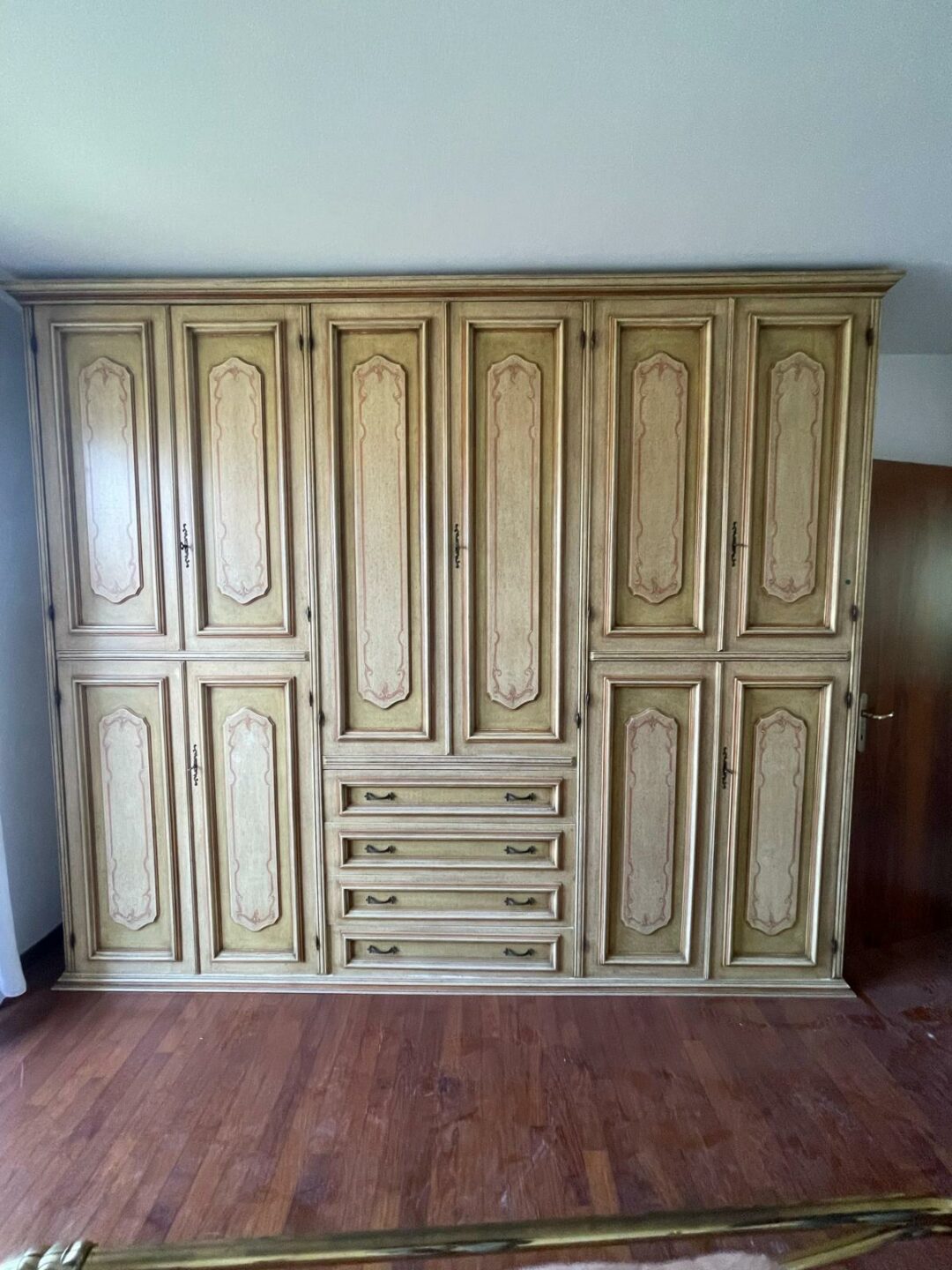 Camera da letto in legno completa di letto in ottone,2 comodini, 1 comò, 1 armadio a 6 ante S 3354 - immagine 2