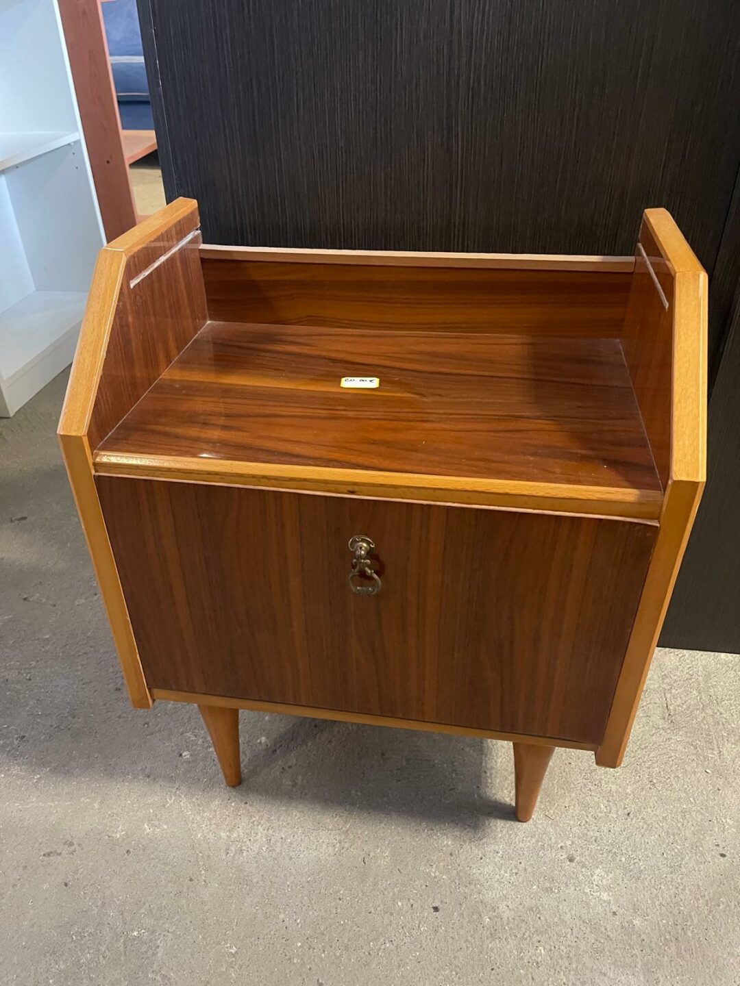 Comodino singolo S 3290