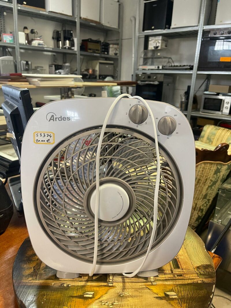 Ventilatore da tavola Ardes usato S 3374